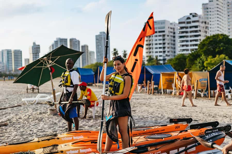 Cartagena: Sunset Sea Kayaking Tour - The sunset wait, and why timing matters