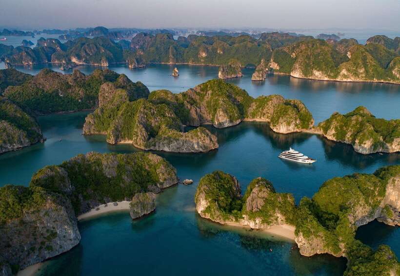 Cat Ba: Full- day trip with biking, kayaking, meal, tickets - Viet Hai village and the fish massage