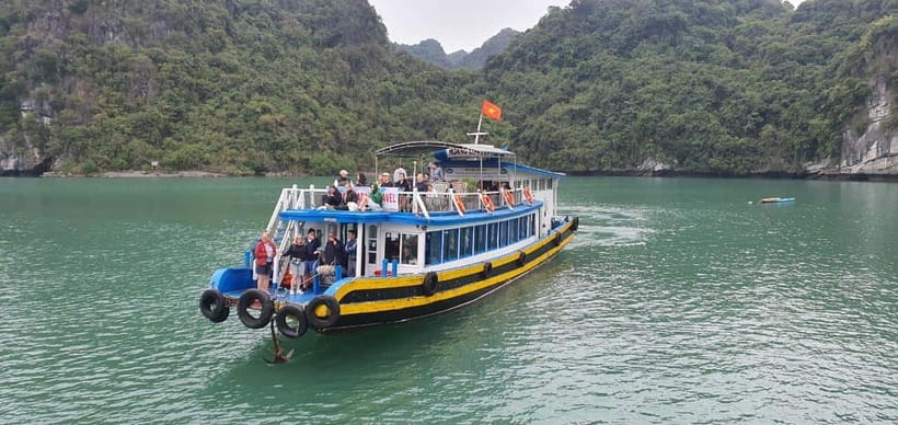 Cat Ba: Lan Ha, HaLong bay full day- biking, kayaking, lunch - Bright Cave and the kayaking change
