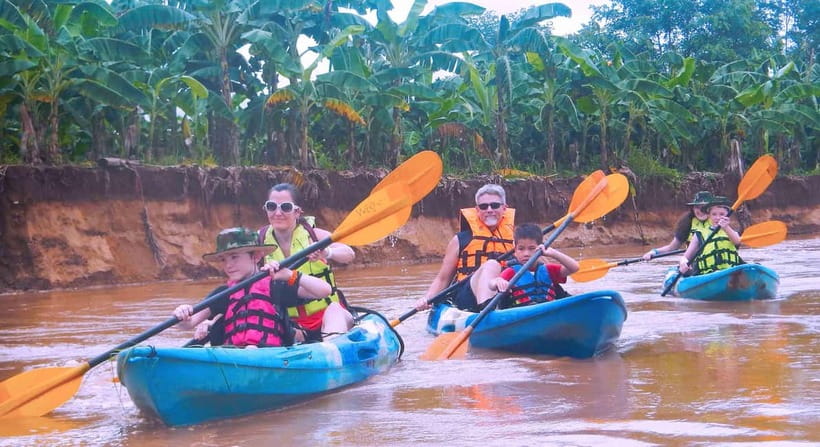Chiang Mai: 15 km Leisure River Kayaking at Mae Ngat forest - Pickup, briefing, and the long road north