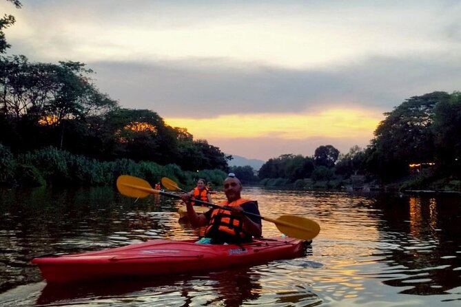 Chiang Mai: Kayak Under the Stars – 6 km to the Heart of the City - Is $48.88 good value?