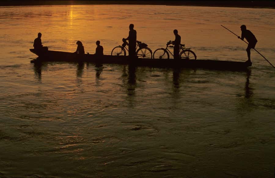 Chitwan: Jungle Safari Tour with Canoe Ride in Forest River - Safety, wildlife rules, and practical advice