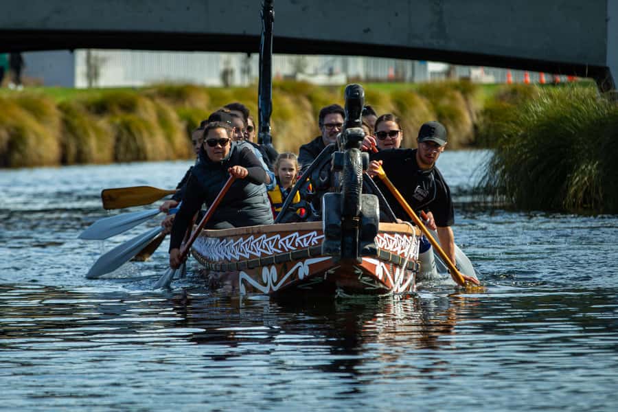 Christchurch: Waka Paddling Experience on the Avon River - Practical Advice for a Better Hour