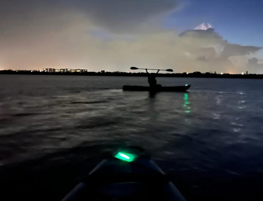 Cocoa Beach/Merritt Island:Bioluminescent kayak tour - The guide makes the difference