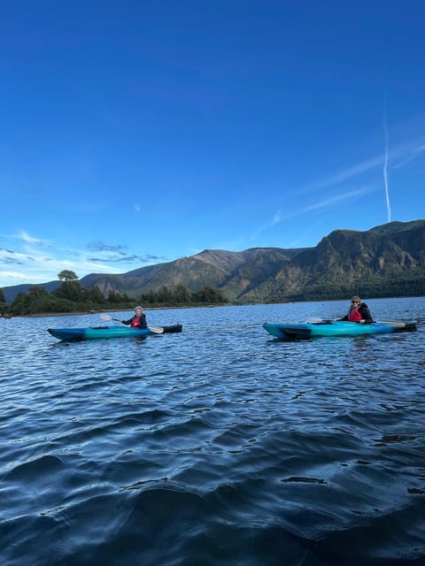 Columbia Gorge Kayak Tour - Wildlife along the clear water