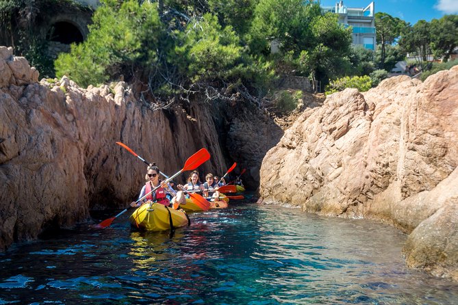 Costa Brava Kayaking and Snorkeling Small Group Tour with Lunch - Who should book this Costa Brava day trip