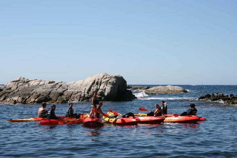 Costa Brava: Sant Feliu de Guíxols Kayak & Snorkel Tour - Learning the kayak before heading out