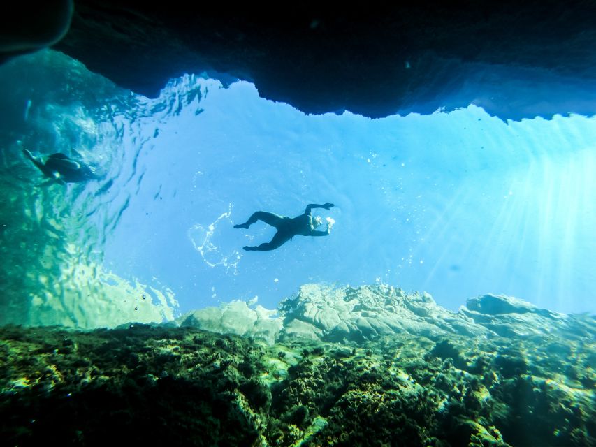 Costa Brava: Sea Caves Kayaking and Snorkeling Tour - Why S’Agaró Bay works so well for a short kayak tour