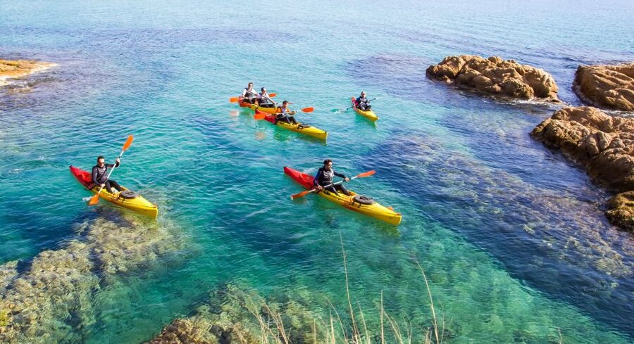 Costa Brava: Sea Caves Kayaking and Snorkeling Tour - The first 15 minutes: safety before scenery