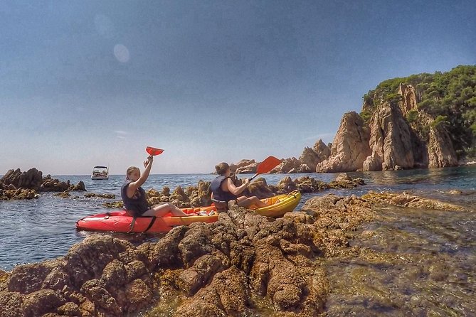 Costa Brava Tour with Kayak & Lagoon Snorkeling - Free time, lunch, and the return ride