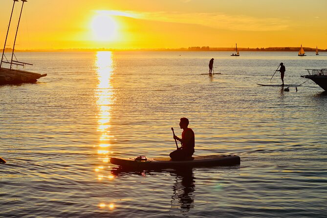 Daily SUP Paddleboard Rentals Package in Metro Vancouver - Electric pump or manual inflation