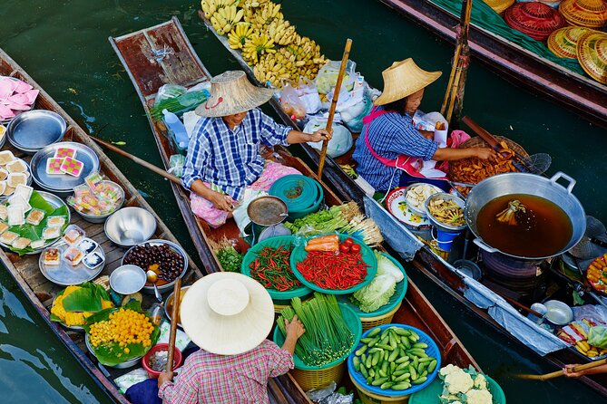 Damnoen Saduak Floating Market with Paddle Boat Ride (ex Bangkok) - The 30-minute paddle boat ride