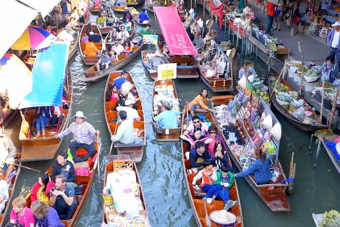 Damnoen Saduak Floating Market with Paddle Boat Ride (ex Bangkok) - Guides can make a crowded market easier