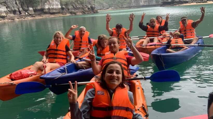 Đảo Cát Bà : 1Day Kayaking,Swimming,Cycling,Snorkeling,Lunch - Returning to Cat Ba Town by 17:00
