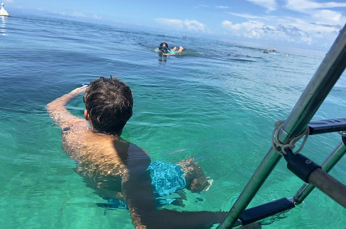 Day Lagoon 100% Sailing stops Snorkelling Paddle - What the boat is like for a long day