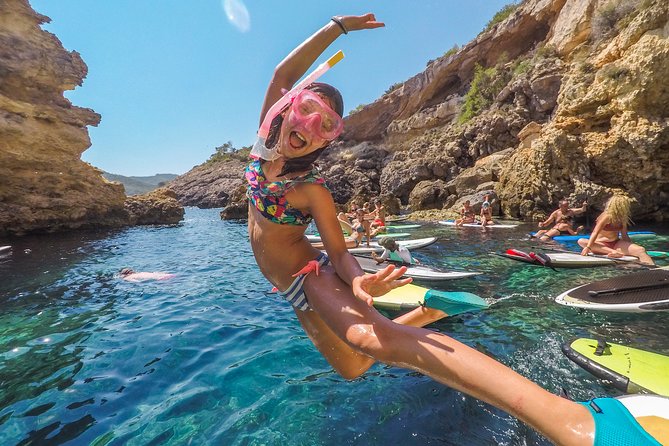 Discover the best corners of the island in paddle surf - The best fit for this SUP outing