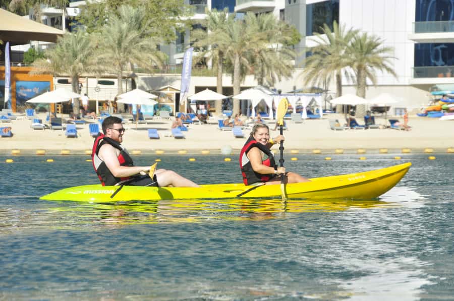 Dubai: 1-hour Kayaking or Stand Up Paddle at Dukes The Palm - A light workout with room to set your own pace