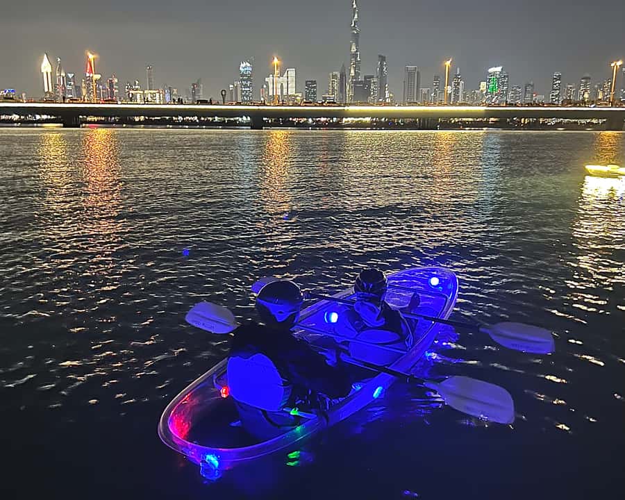 Dubai: Night Kayaking Tour - The safety briefing and getting onto the kayak