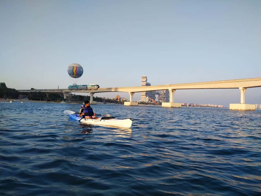 Dubai: Palm Jumeirah Guided Kayaking Tour - Key points to know before booking