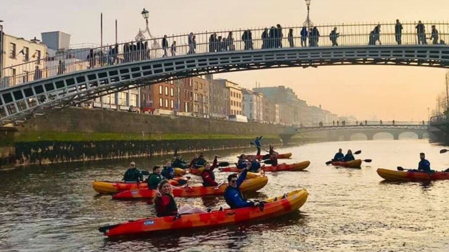 Dublin: Music Under the Bridges Kayaking Tour - A route through central Dublin’s bridges