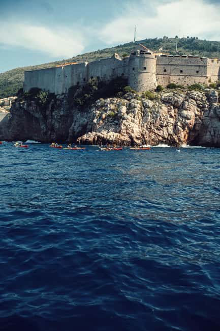 Dubrovnik: Afternoon Kayaking and Snorkeling Tour - Seeing the Dubrovnik walls from sea level