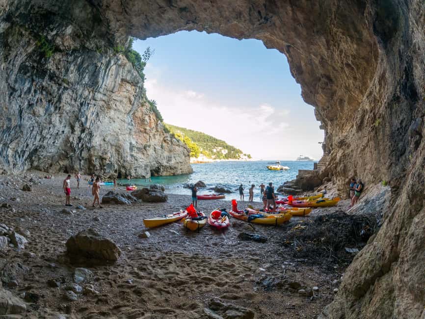 Dubrovnik: Afternoon Kayaking and Snorkeling Tour - Learning the basics before the 5km route
