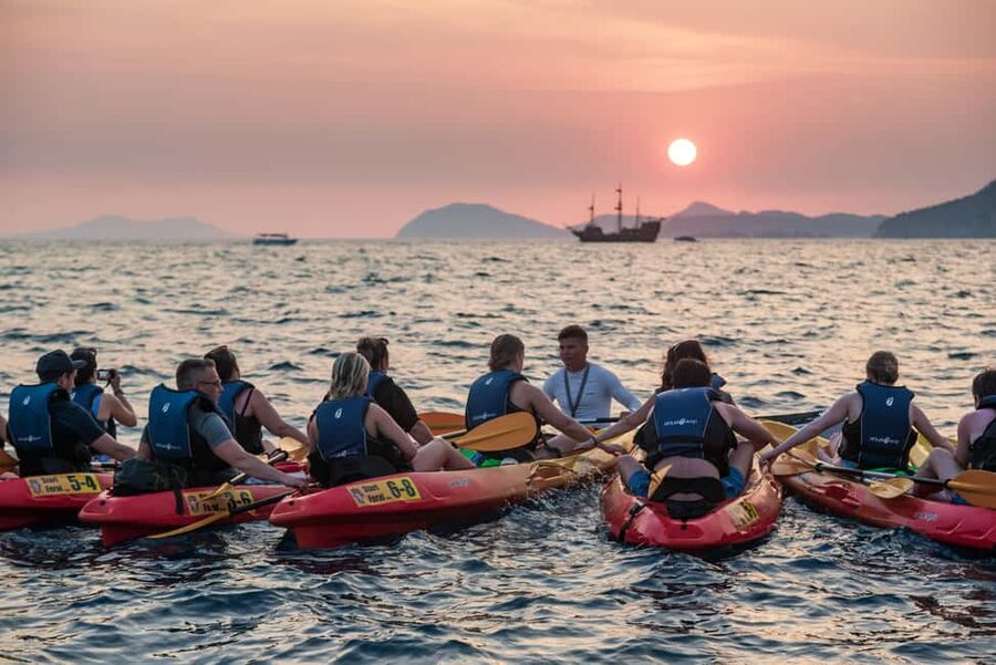 Dubrovnik: Sunset Kayaking and Snorkeling Tour - Betina Cave: a short, worthwhile swim