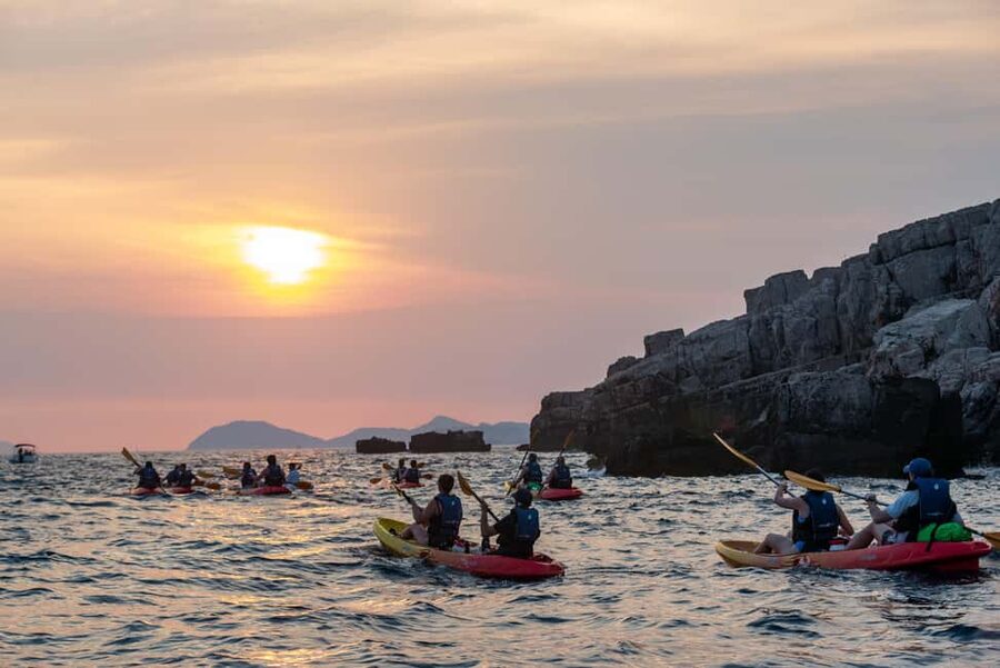 Dubrovnik: Sunset Sea Kayaking Tour - Betina Cave and the swimming break