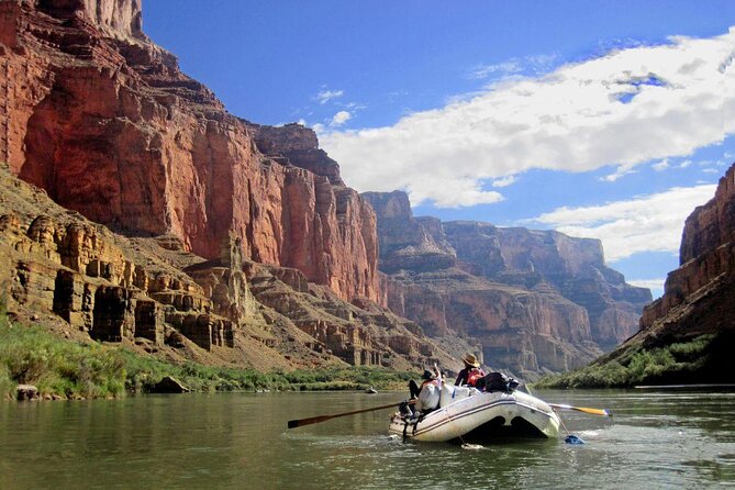 Emerald Cave Kayak Tour: Scenic Paddle with Optional Shuttle - Choosing between the Mandalay Bay shuttle and self-drive