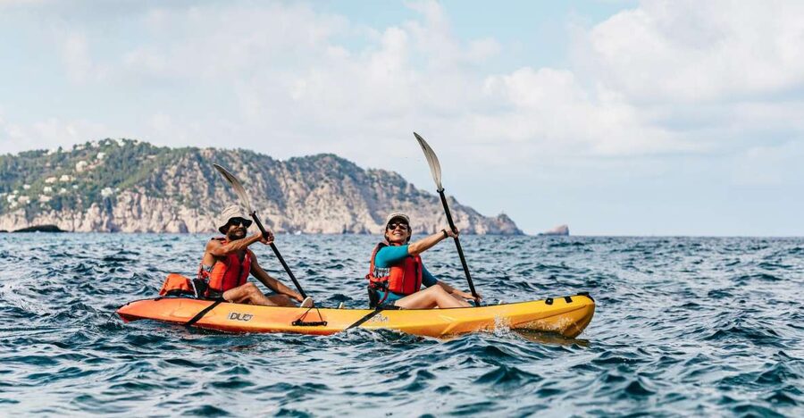 Es Figueral: Guided Kayaking and Snorkeling Tour - Snorkeling at Punta des Llaut