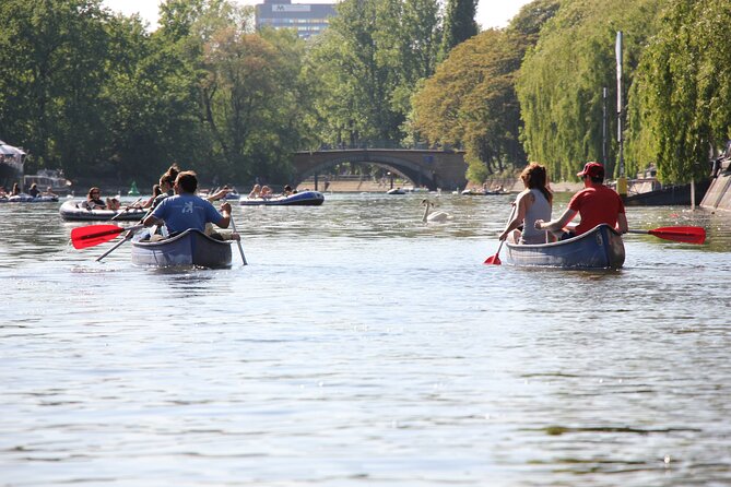 Explore Berlin by canoe - History at Osthafen and the old border line