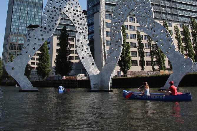 Explore Berlin by canoe - The lock crossing and the return to the canal