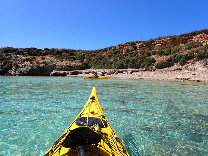 Favignana: kayak excursion, snorkelling and adventure - Meeting Maurizio and getting started