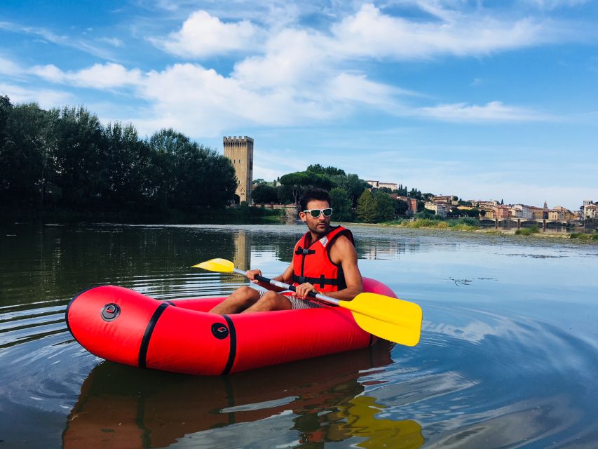 Florence: Ponte Vecchio and City Sights Guided Kayak Cruise - Santa Trinita Bridge and its river-level details