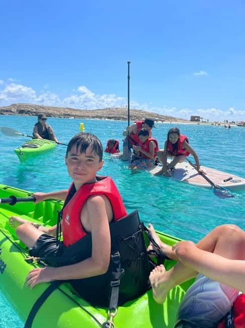 Formentera: Kayak Rental - The 20-minute paddle to Espalmador