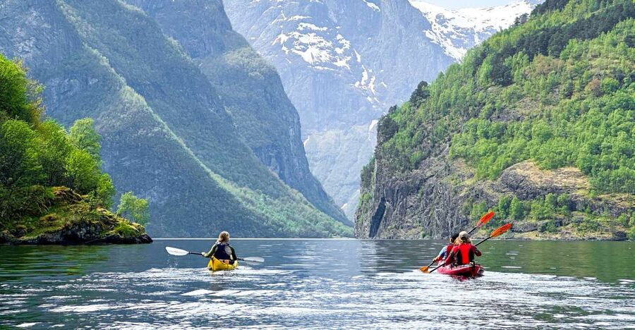 From Flåm: Nærøyfjord 3 Day Kayaking and Camping Tour - Weather, headwinds, and the value of good guides