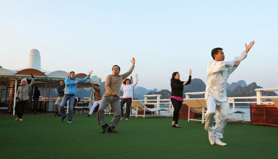 From Hanoi: 2-Day Halong Bay Cruise with Meals and Kayaking - Brunch, checkout, and the return to Hanoi