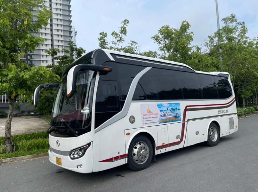 From Hanoi: Ha Long Bay Luxury Day Cruise with Food & Kayak - Who will enjoy this Ha Long Bay day trip