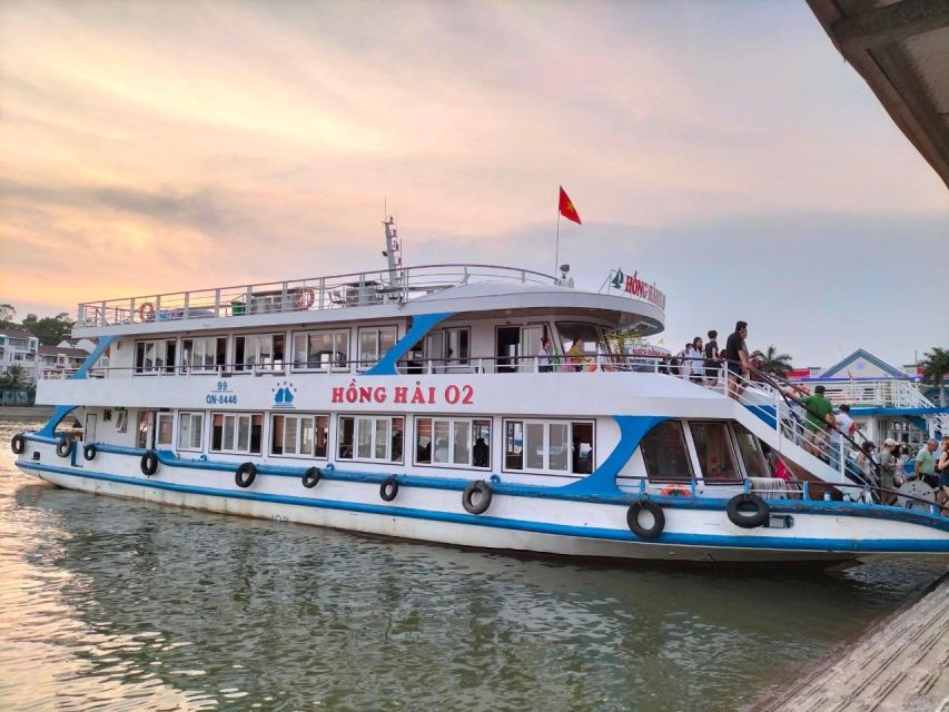 From Hanoi: Halong Bay Day Trip w/ Cave, Island & Kayak - A sunset party with simple refreshments