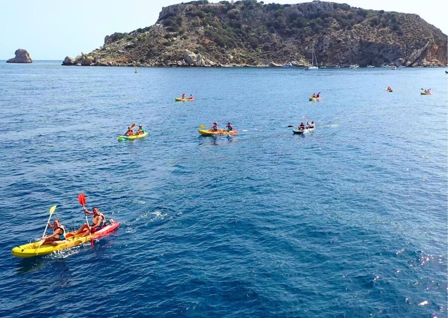 From L'Estartit: Sea Kayaking Tour to the Medes Islands - Sea conditions and the effort required