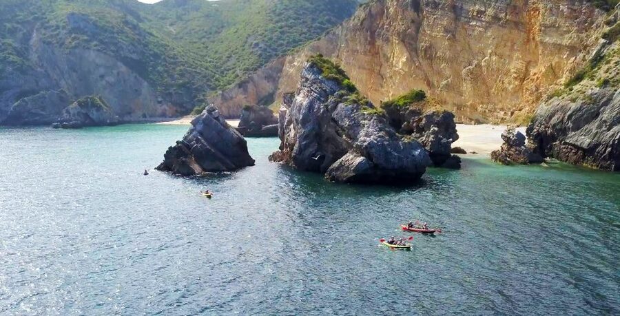 From Lisbon: Arrábida Natural Park Kayak Tour with Lunch - Lunch on a quiet Arrábida beach