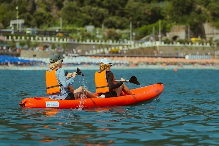 From Monterosso to Vernazza: Guided Cinque Terre Kayak Tour - Along the cliffs, coves, and sea caves