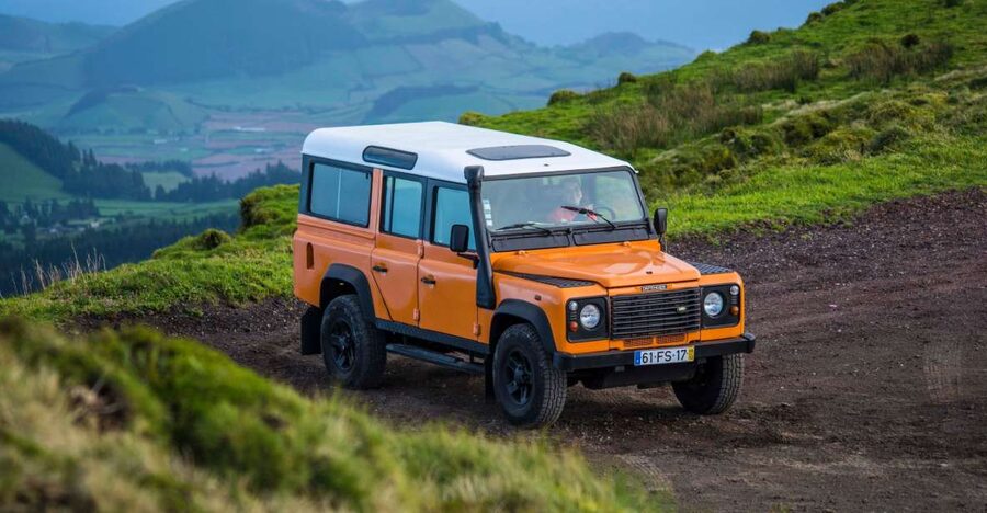 From Ponta Delgada: Sete Cidades Jeep, Bike, & Kayak Ride - Lunch at a Local Restaurant