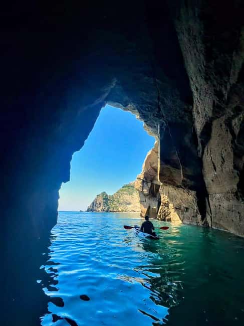 From Sant'Angelo: Ischia Kayak Tour with Italian Aperitif - A simple aperitif on the beach