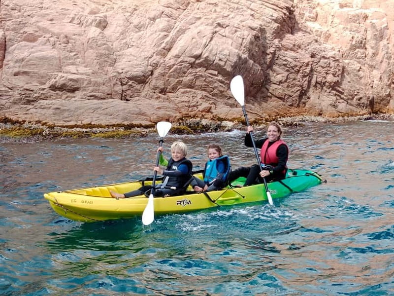 From Sant Feliu de Guíxols: Kayak and Snorkel in Costa Brava - Should you book the Sant Feliu kayak and snorkel tour?