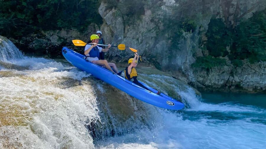 From Slunj: Mrežnica Canyon Kayaking Tour - Waterfalls, rapids, and the optional big jump