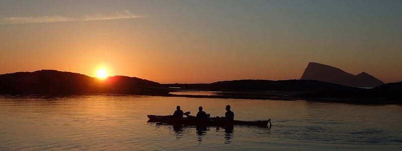 From Tromsø: Sommarøy Midnight Sun Sea Kayaking Tour - Why Sommarøy makes a strong midnight sun setting