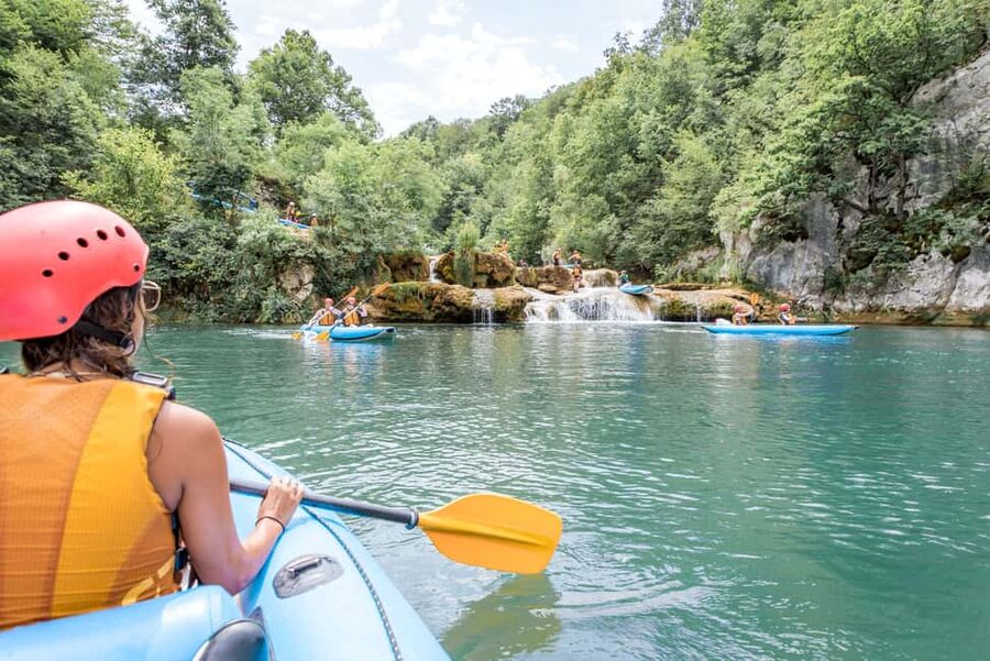 From Zagreb: Mrežnica kayaking & Rastoke village - day trip - Choosing between swimming, paddling, and a 9-meter jump