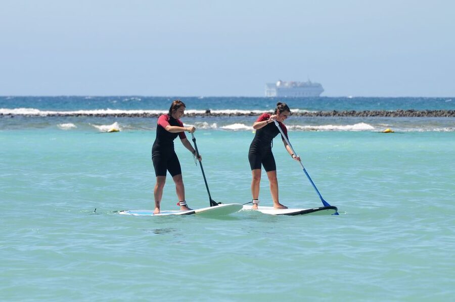 Fuerteventura: 1.5-Hour SUP Course - Caleta de Fuste - From the beach briefing to the first successful stand