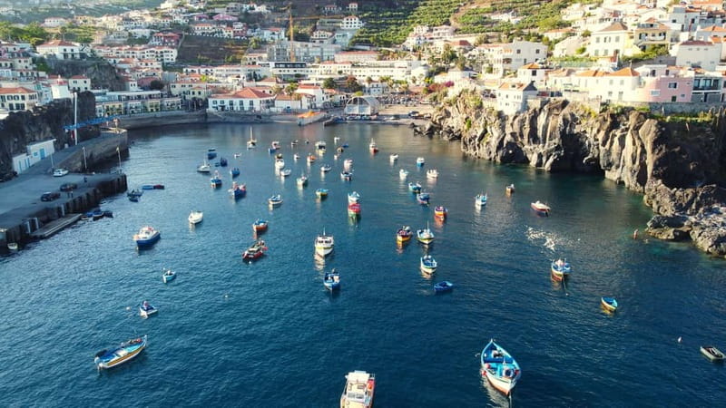 Funchal: Private Boat Tour w/Snorkel & Paddle up 11 people - Snorkeling in clear water